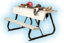 Benches & Picnic Tables